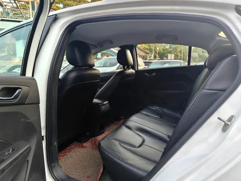 Chery Arrizo 5