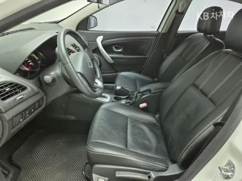 Renault SM3