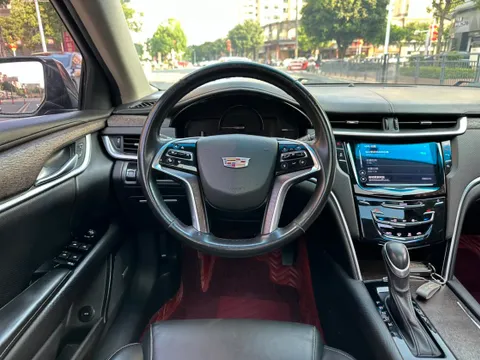 Cadillac XTS