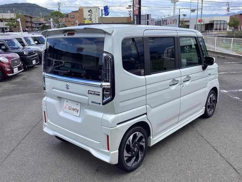 Suzuki Spacia Custom