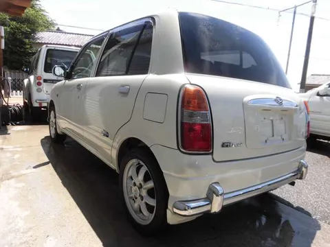 Daihatsu Mira Gino