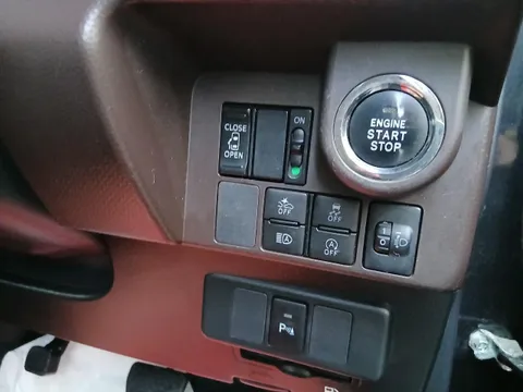 Toyota Tank