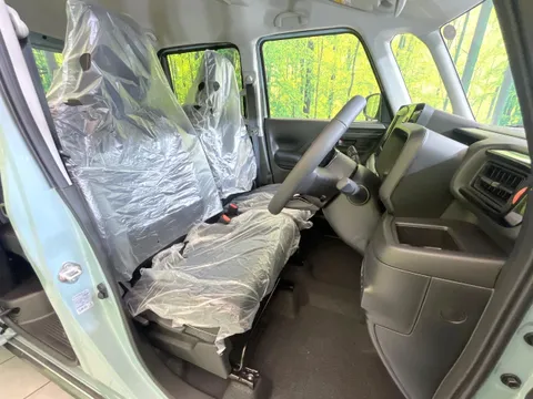 Suzuki Spacia Gear