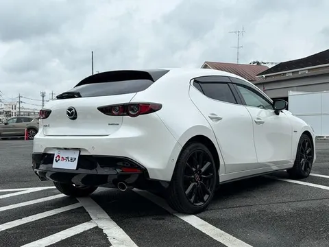 Mazda MAZDA3 Fastback