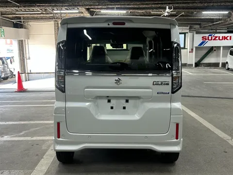 Suzuki Spacia Custom