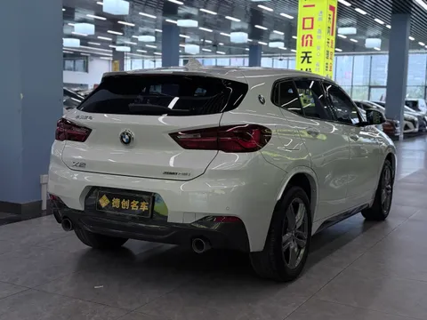 BMW X2