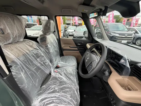 Mitsubishi Delica Mini