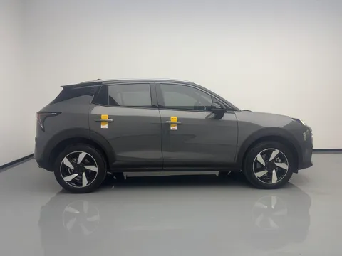 Lynk & Co Lynk & Co 06