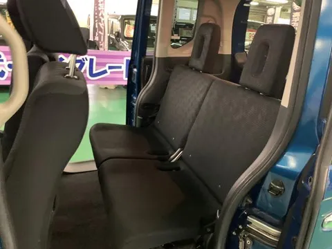 Honda N-BOX Plus