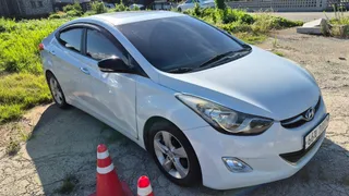 Hyundai Elantra (Avante)