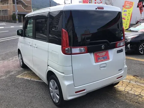 Suzuki Spacia