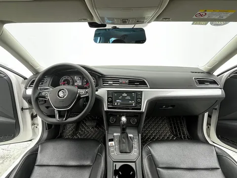 Volkswagen Lamando