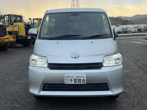 Toyota TownAce Van