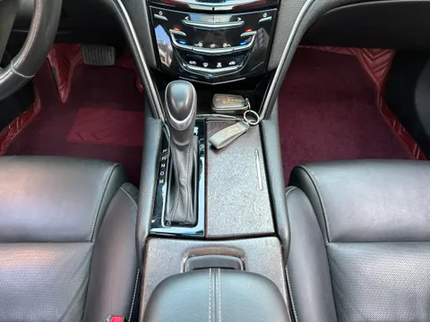 Cadillac XTS