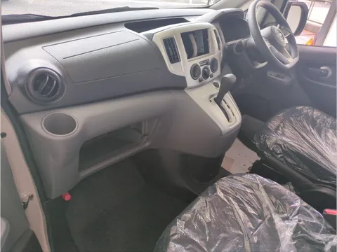 Nissan Vanette