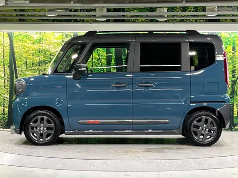 Suzuki Spacia Gear