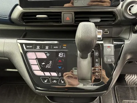 Mitsubishi eK X