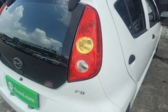 BYD F0
