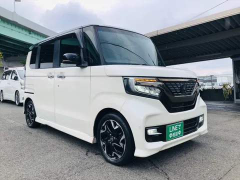 Honda N-BOX Custom