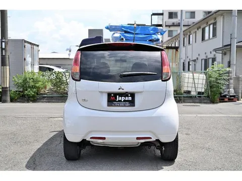 Mitsubishi I