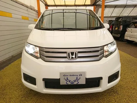Honda Freed Spike