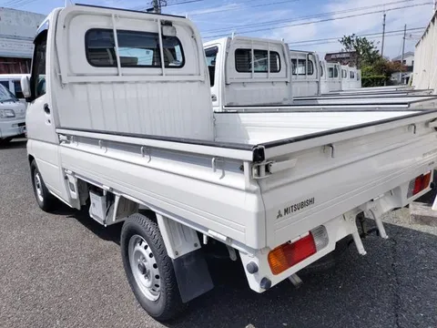 Mitsubishi Minicab Truck