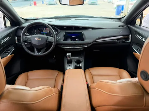 Cadillac XT4