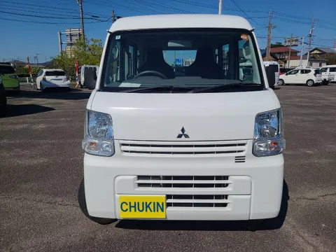 Mitsubishi Minicab Van
