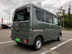 Nissan Clipper Van