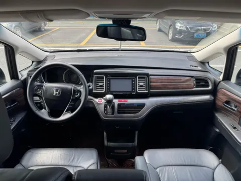 Honda Elysion