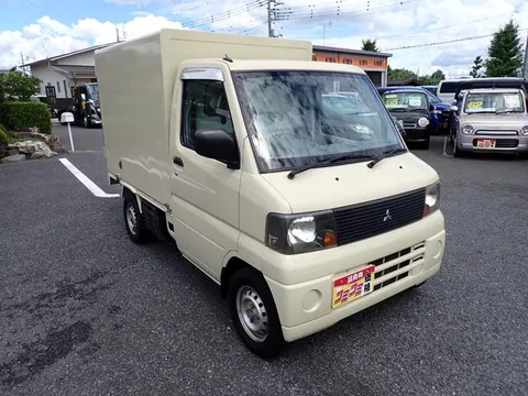 Mitsubishi Minicab Truck
