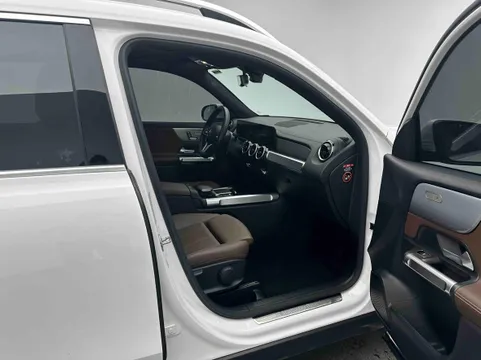 Mercedes-Benz Mercedes-Benz GLB