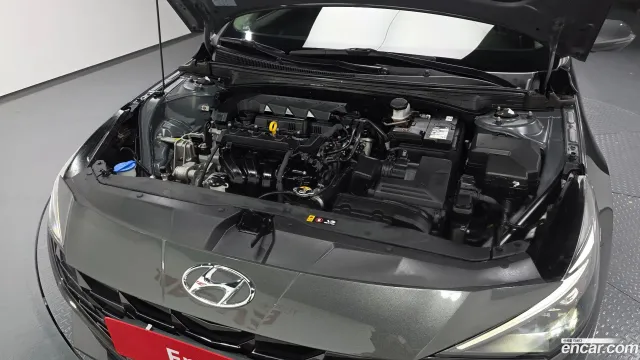 Hyundai Elantra (Avante)