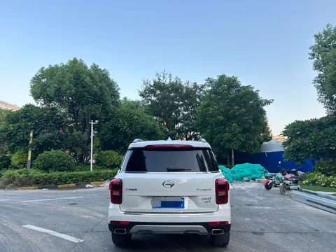 Gac GS8