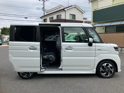 Suzuki Spacia Custom