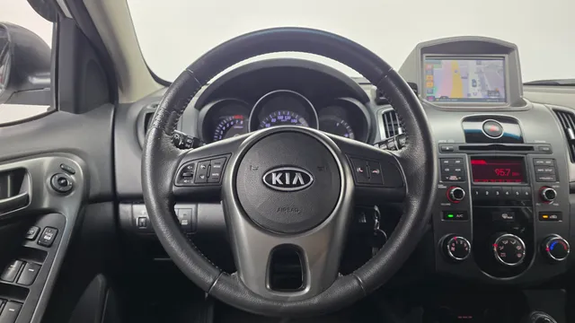 Kia Cerato (Forte)