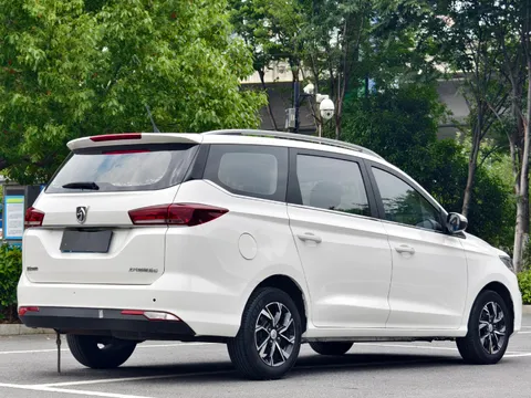 Baojun 360