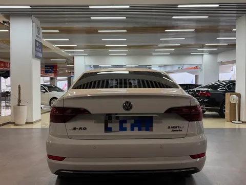 Volkswagen Sagitar