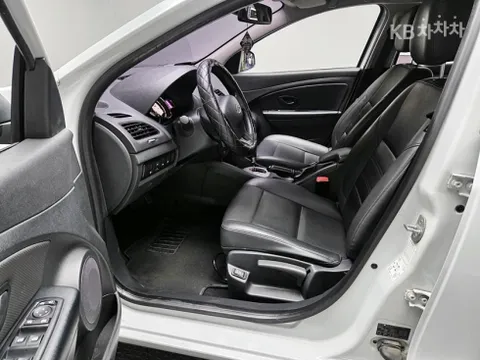 Renault SM3