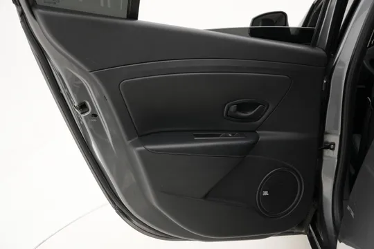 Renault SM3