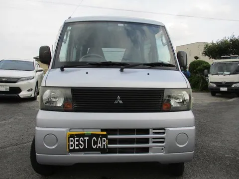 Mitsubishi Minicab Van