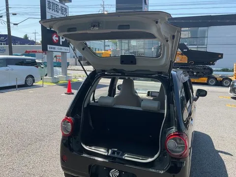 Daihatsu Mira Tocot