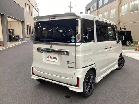 Suzuki Spacia Custom