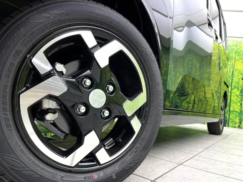 Mitsubishi Delica Mini