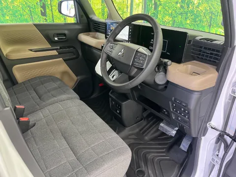 Mitsubishi Delica Mini