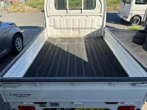 Mitsubishi Minicab Truck