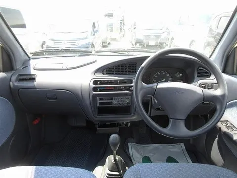 Daihatsu Mira