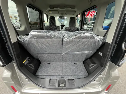 Suzuki Spacia Custom