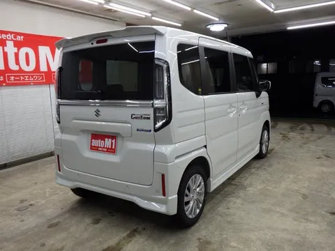 Suzuki Spacia Custom