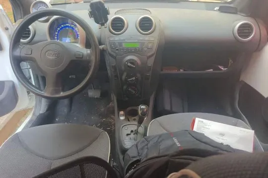 BYD F0